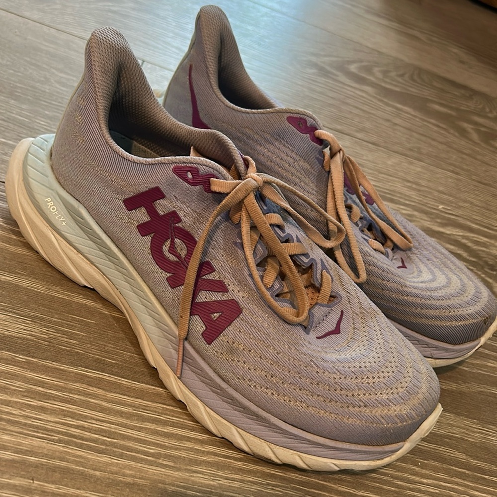 HOKA ONE ONE MACH 5 SNEAKERS